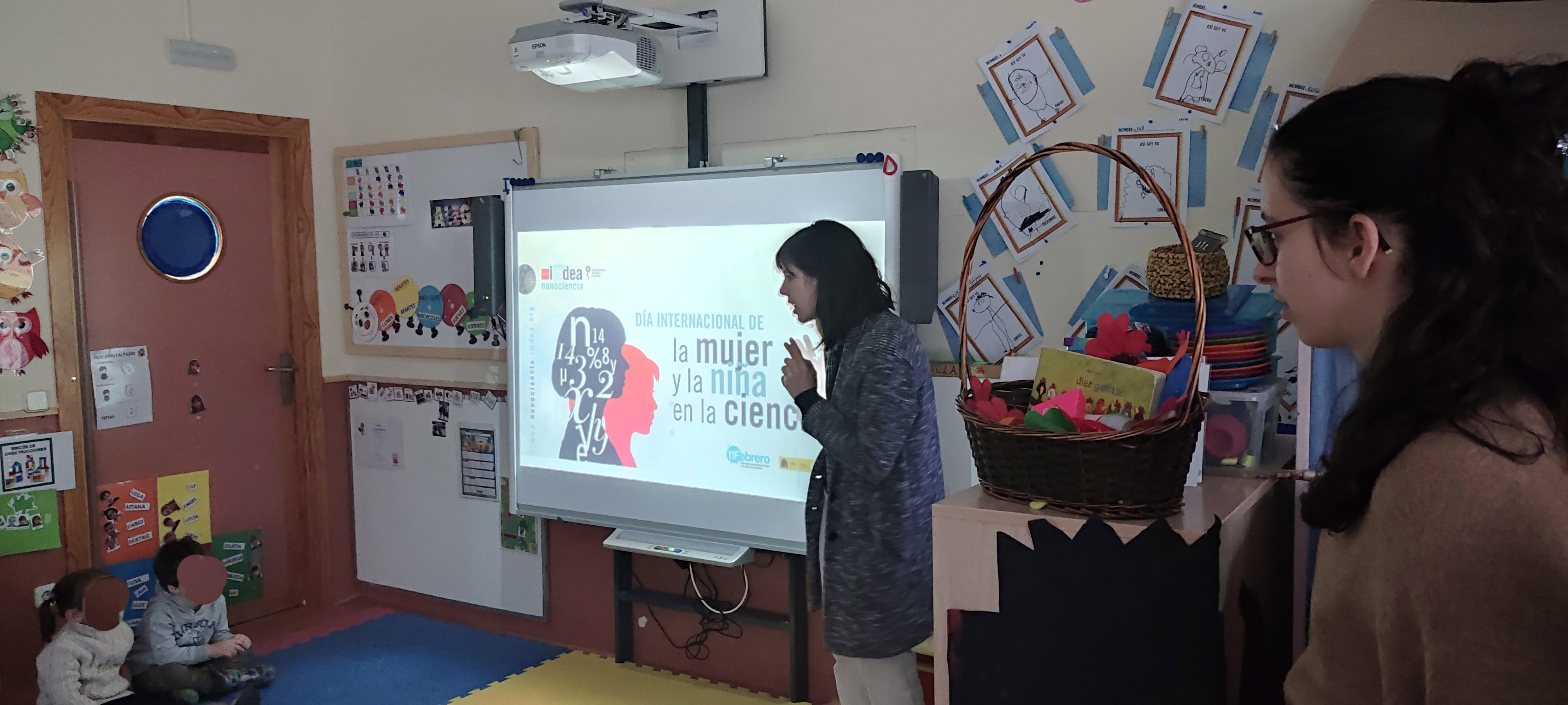 2024 Celebramos el Día de la Mujer y la Niña en la Ciencia con alumnos de 3 años